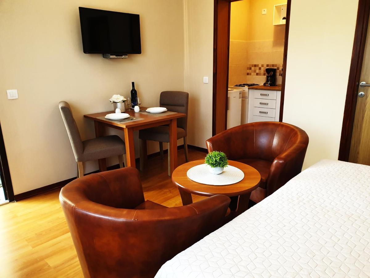 פורץ Apartments Zrinka 793 מראה חיצוני תמונה